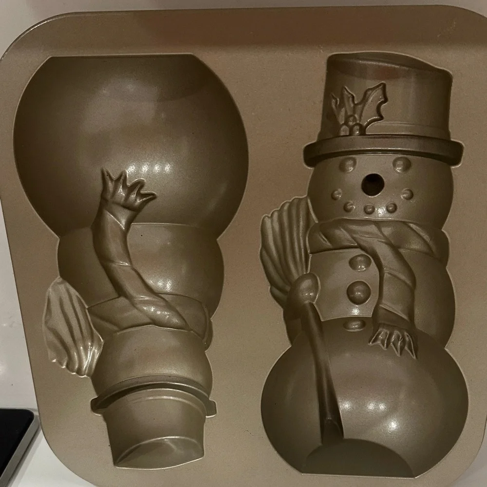 Gold Nordic Ware Snowman Cake Pan